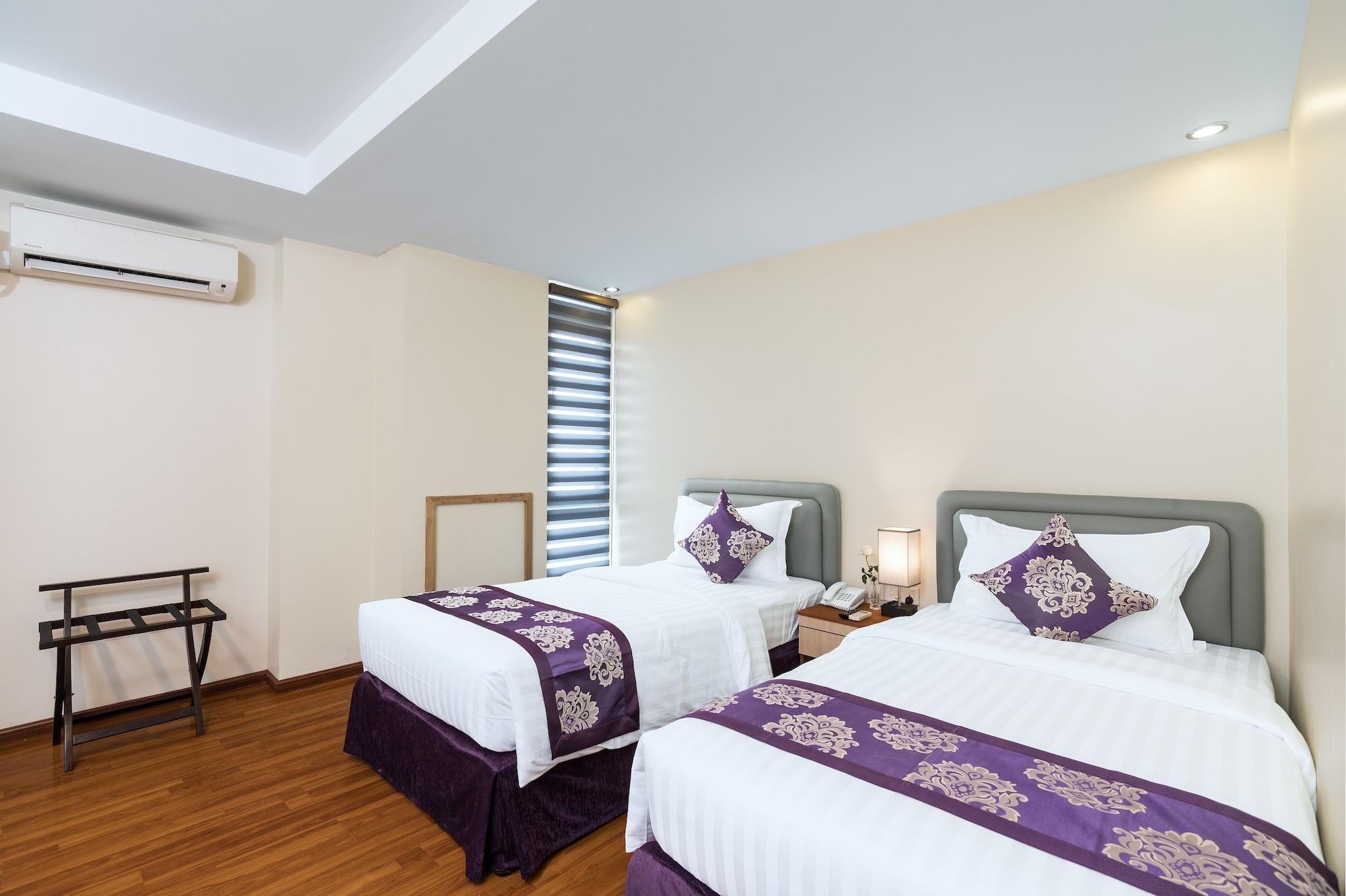 The Hub Hotel Янгон Екстериор снимка