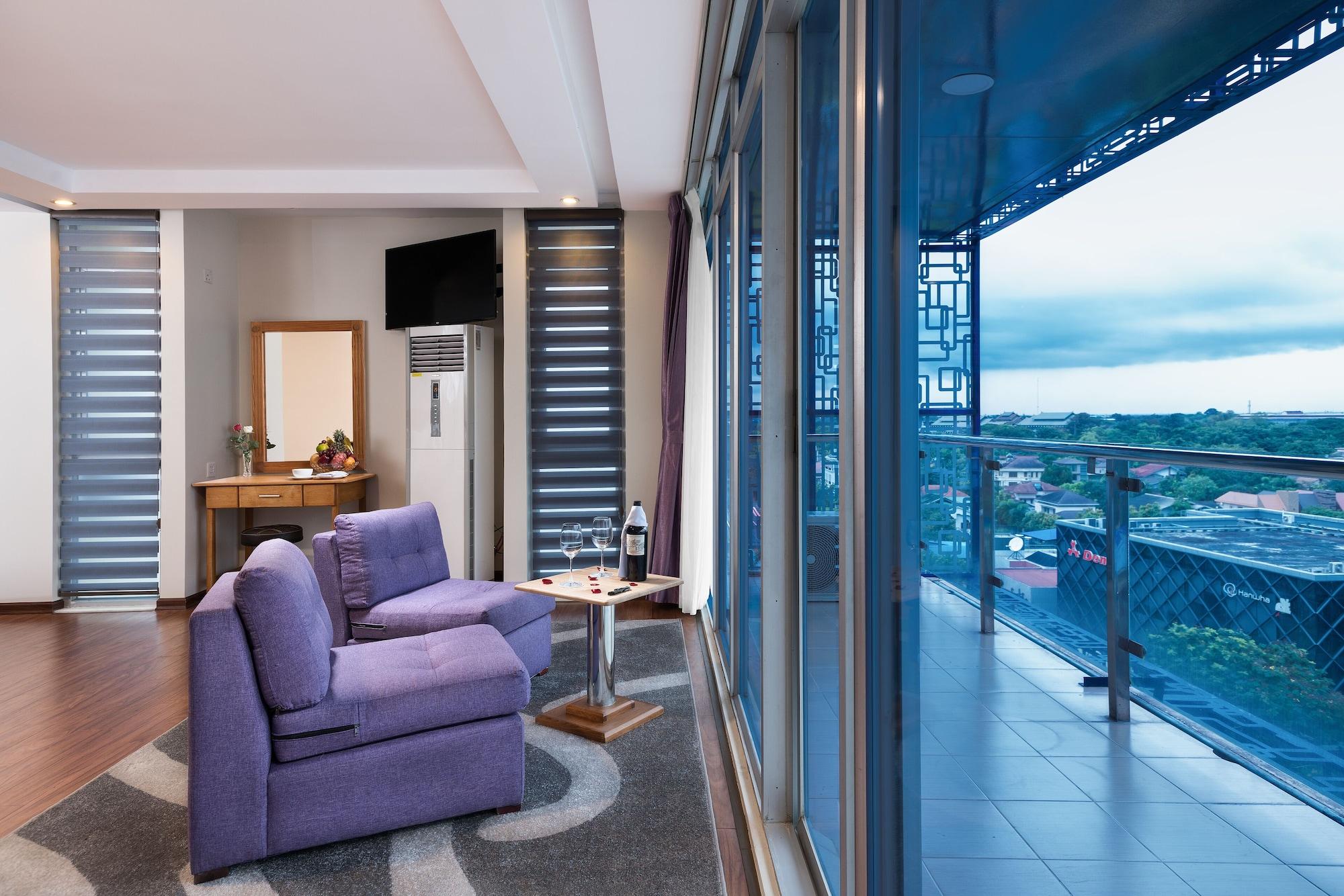 The Hub Hotel Янгон Екстериор снимка