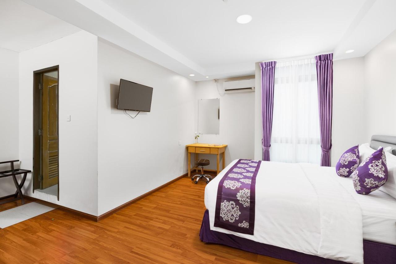 The Hub Hotel Янгон Екстериор снимка